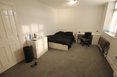 Huntsmoor House, Spital Tongues, Newcastle - Image 3